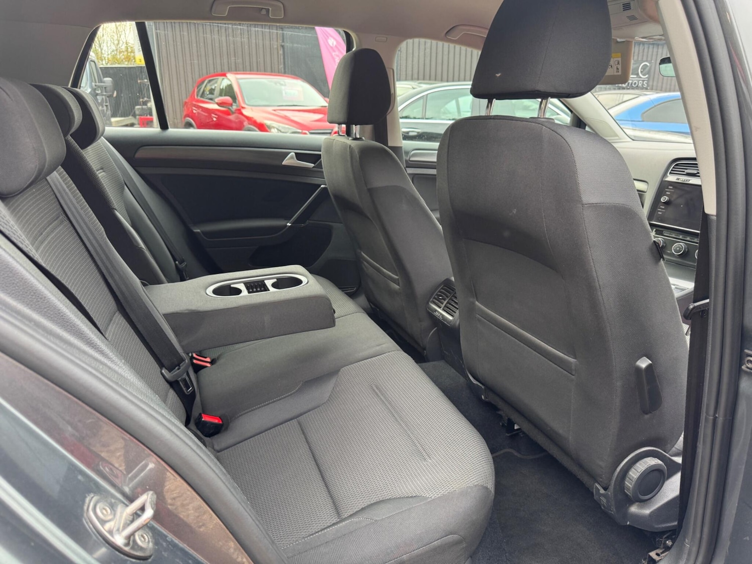 Used Volkswagen Golf 2018 for sale - 76472484: Photo 33