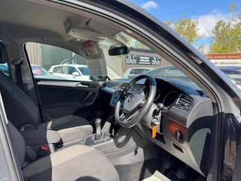 Used Volkswagen Tiguan 2019 for sale - 78361772: Photo