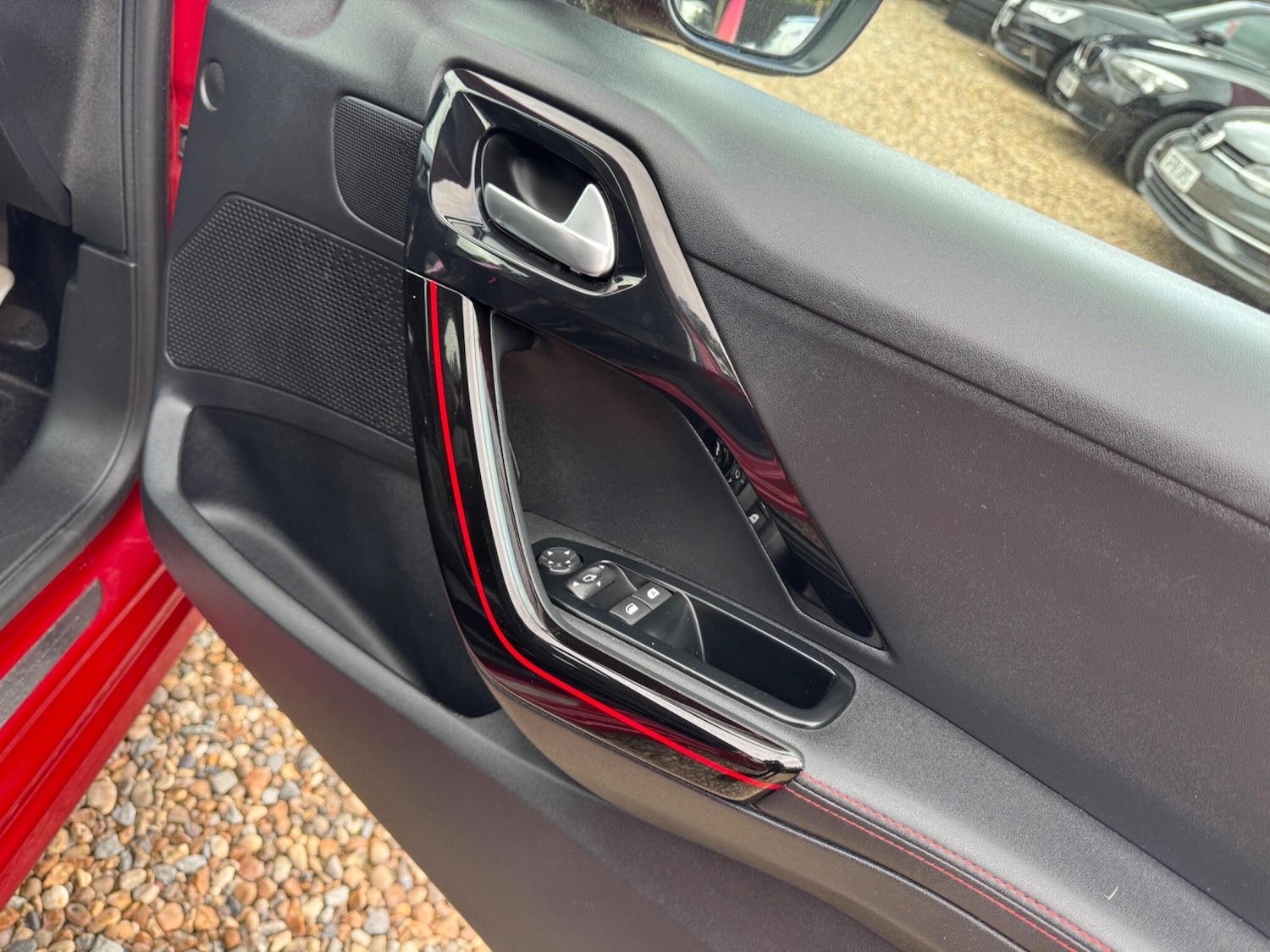 Used Peugeot 208 2015 for sale - 76472609: Photo 19