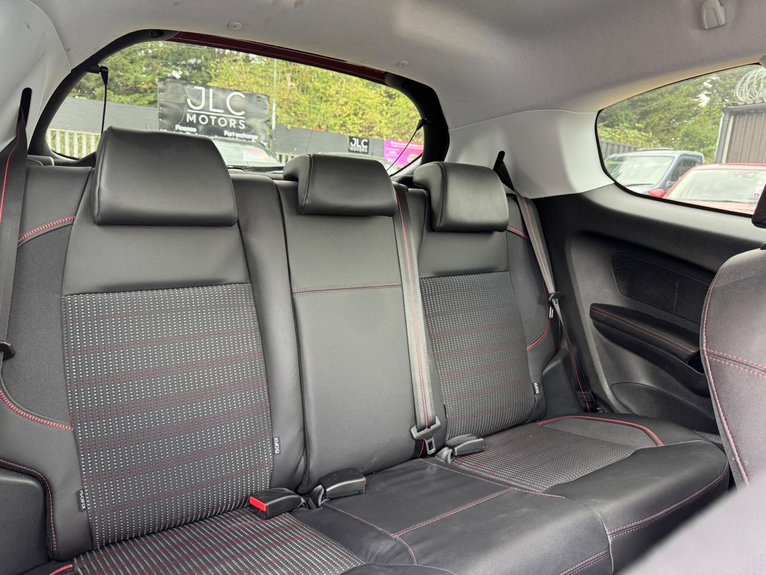 Used Peugeot 208 2015 for sale - 76472609: Photo 29