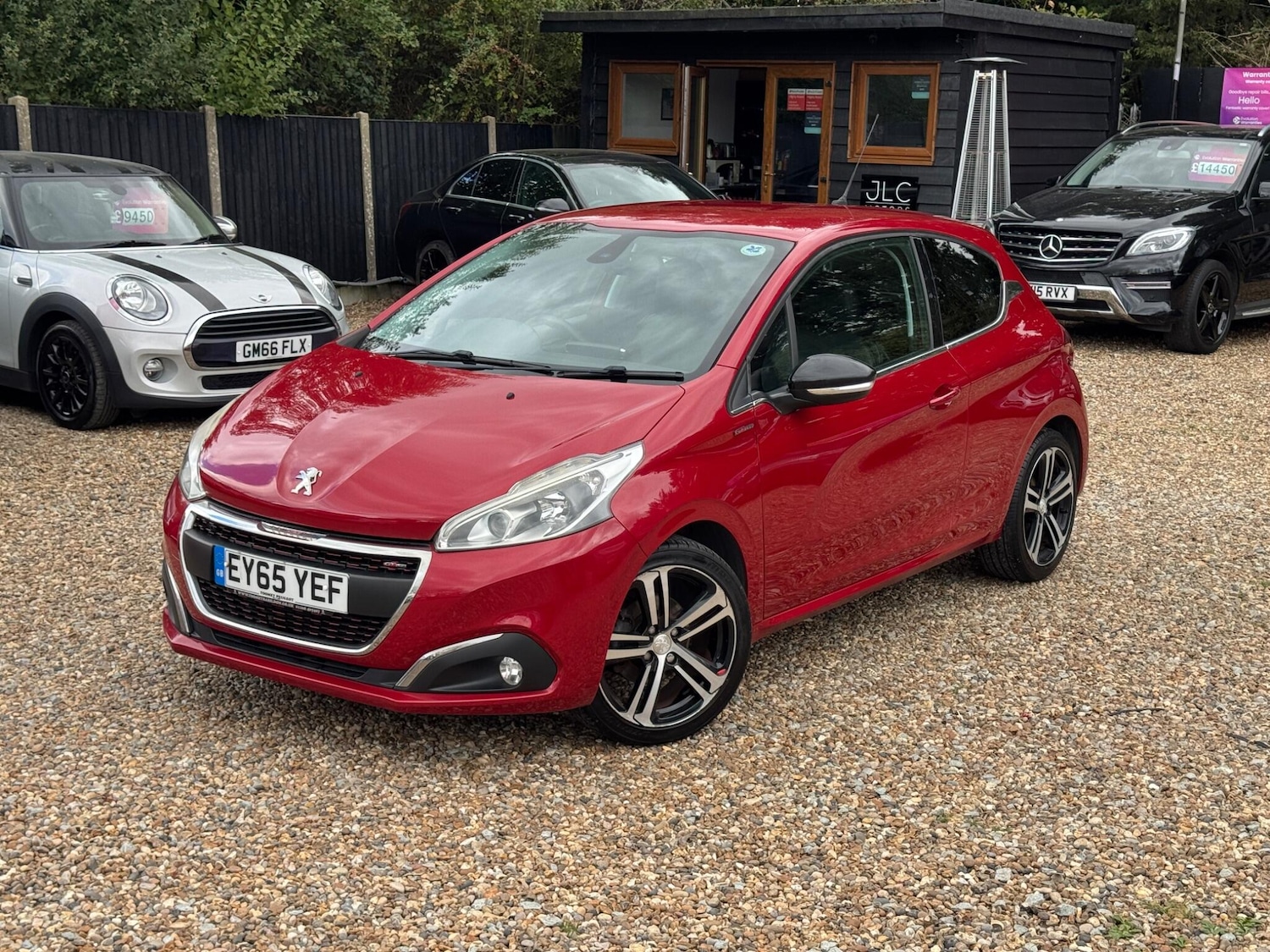 Used Peugeot 208 2015 for sale - 76472609: Photo 6