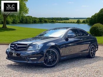 Used Mercedes-Benz C Class 2014 for sale - 79553604: Photo
