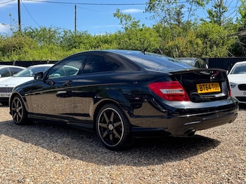 Used Mercedes-Benz C Class 2014 for sale - 79553604: Photo