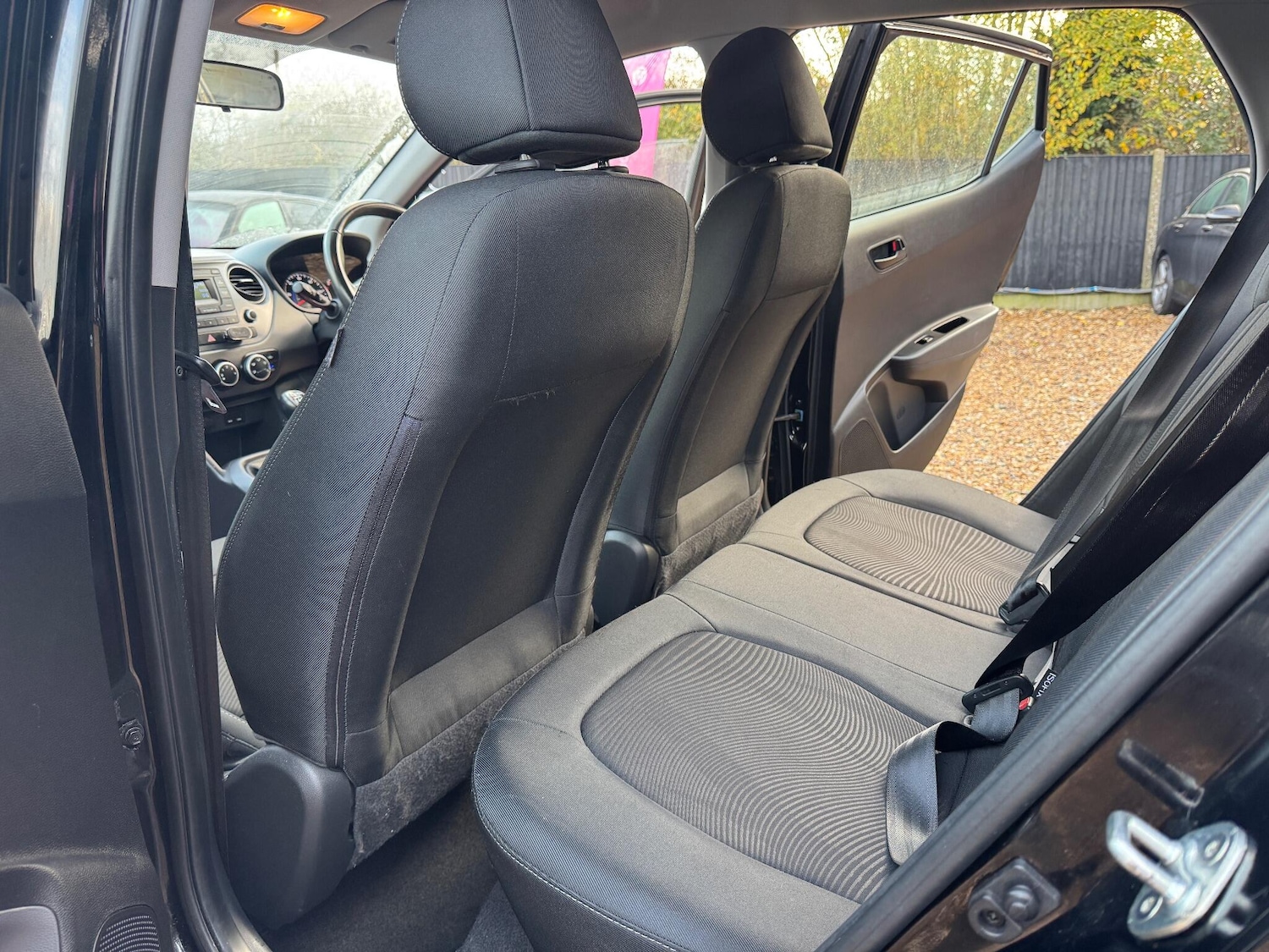 Used Hyundai i10 2019 for sale - 76855984: Photo 31