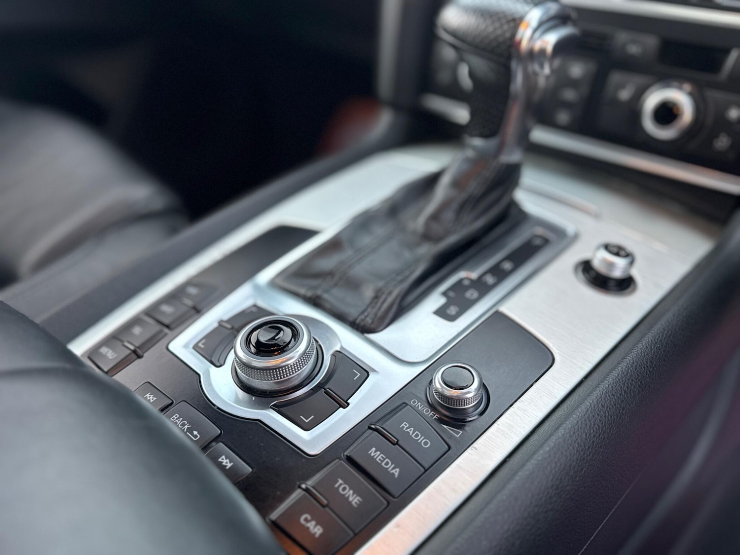 Used Audi Q7 2015 for sale - 76823872: Photo 32