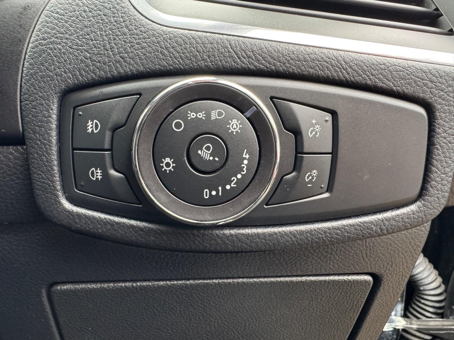 Used Ford S-Max 2018 for sale - 77755196: Photo 22