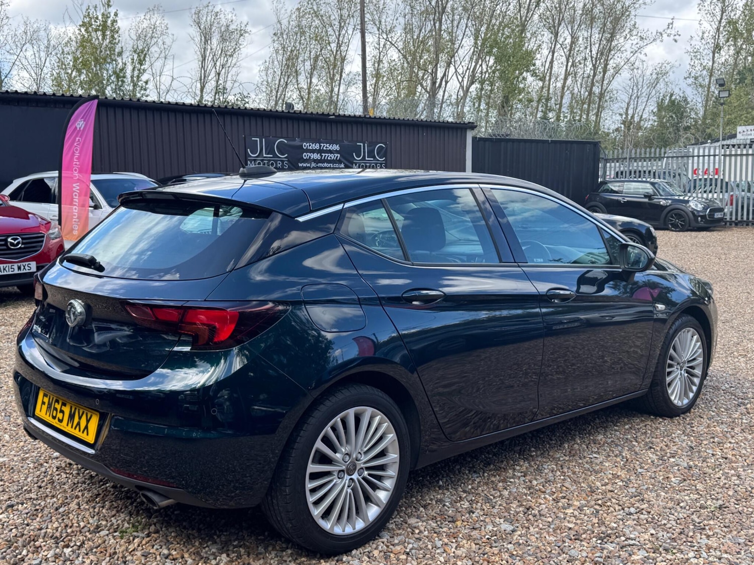 Used Vauxhall Astra 2016 for sale - 76550692: Photo 2