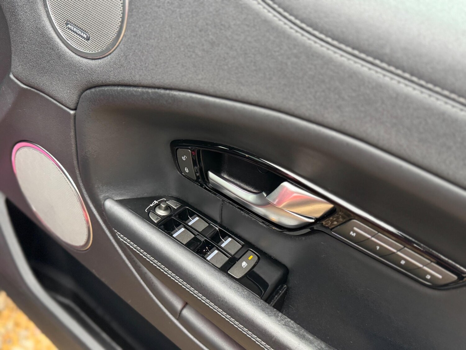 Used Land Rover Range Rover Evoque 2018 for sale - 77755200: Photo 22