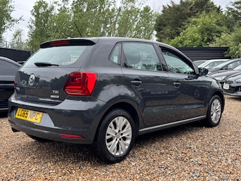 Used Volkswagen Polo 2015 for sale - 78892261: Photo