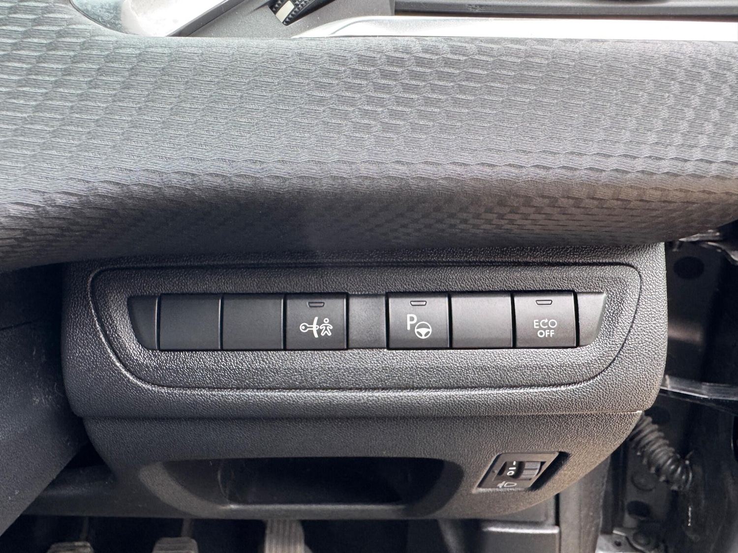 Used Peugeot 208 2019 for sale - 78127615: Photo 27