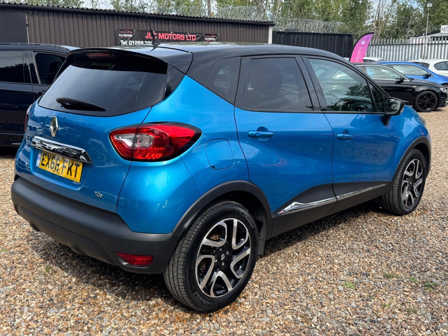 Used Renault Captur for sale - 76473577: Photo 12