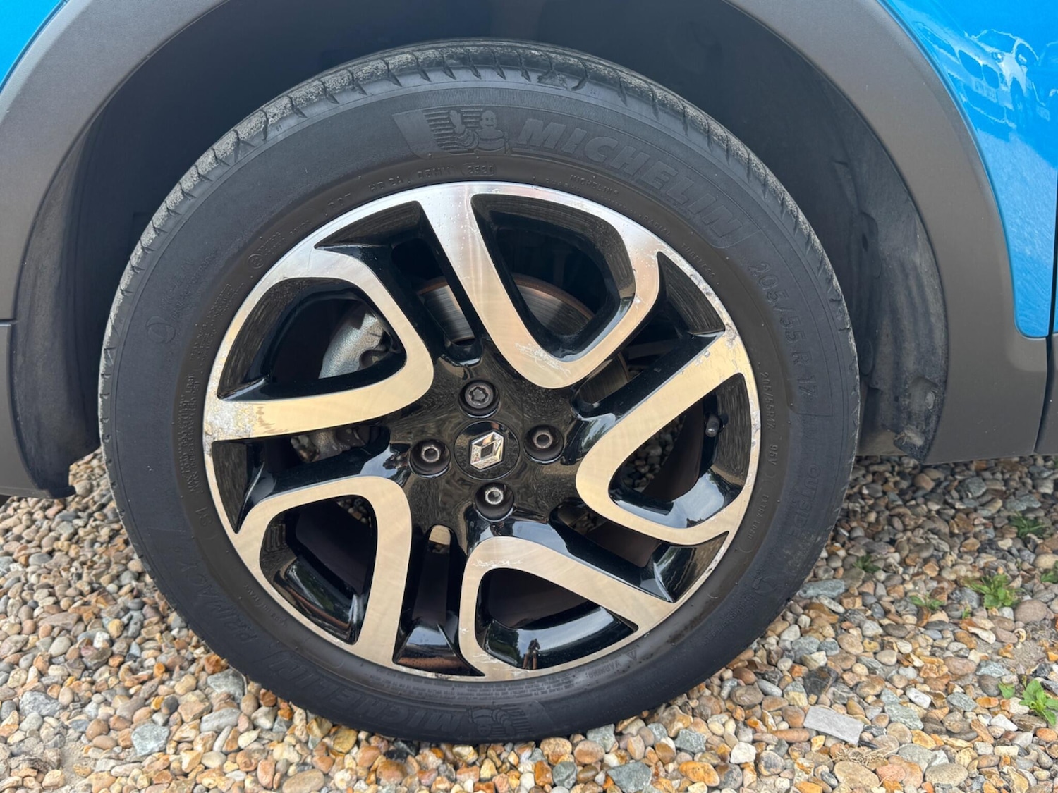 Used Renault Captur for sale - 76473577: Photo 16