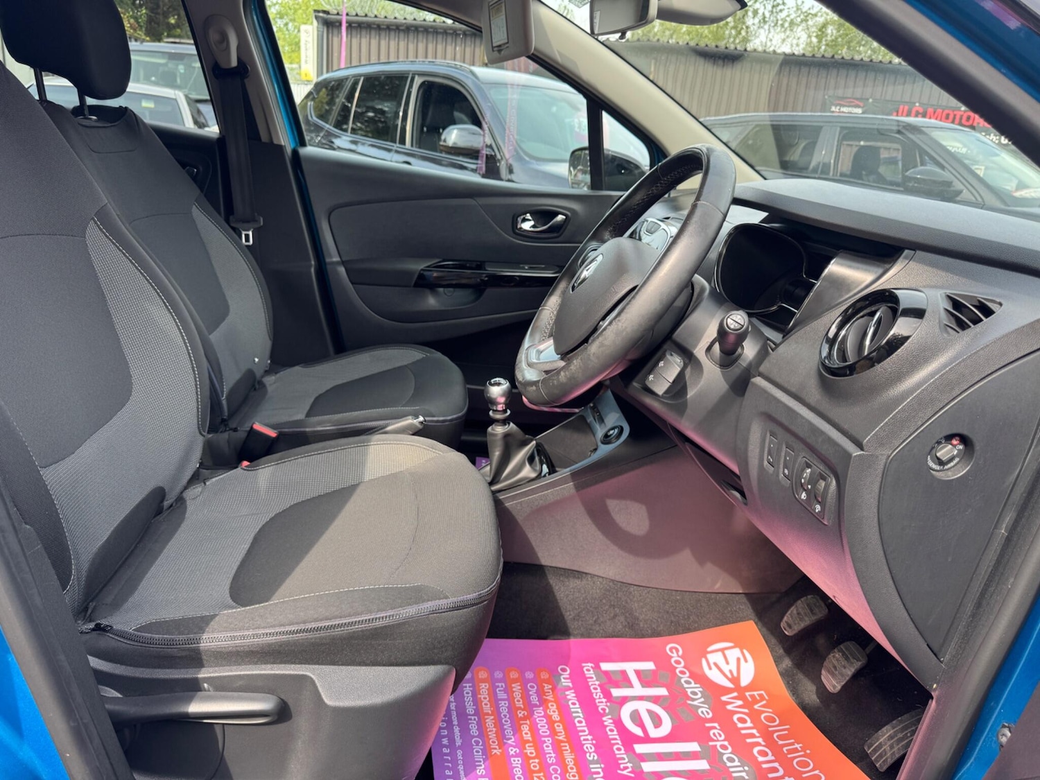 Used Renault Captur for sale - 76473577: Photo 29