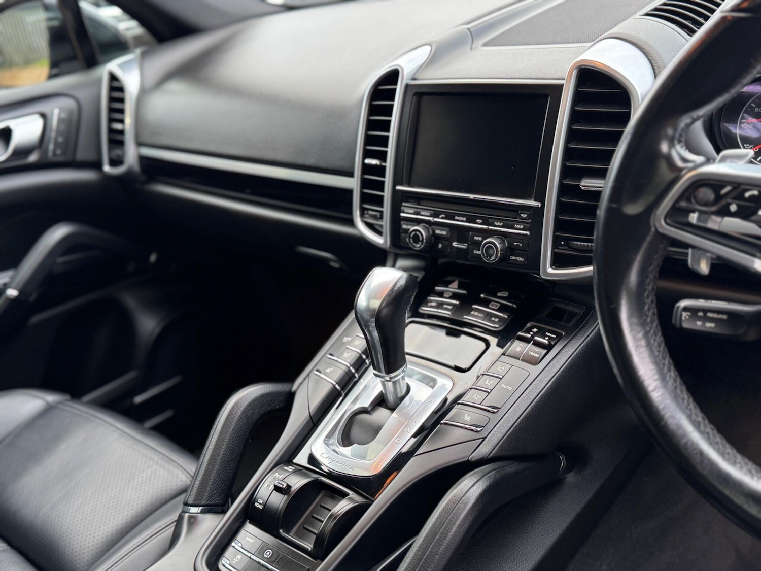 Used Porsche Cayenne 2016 for sale - 76584578: Photo 30