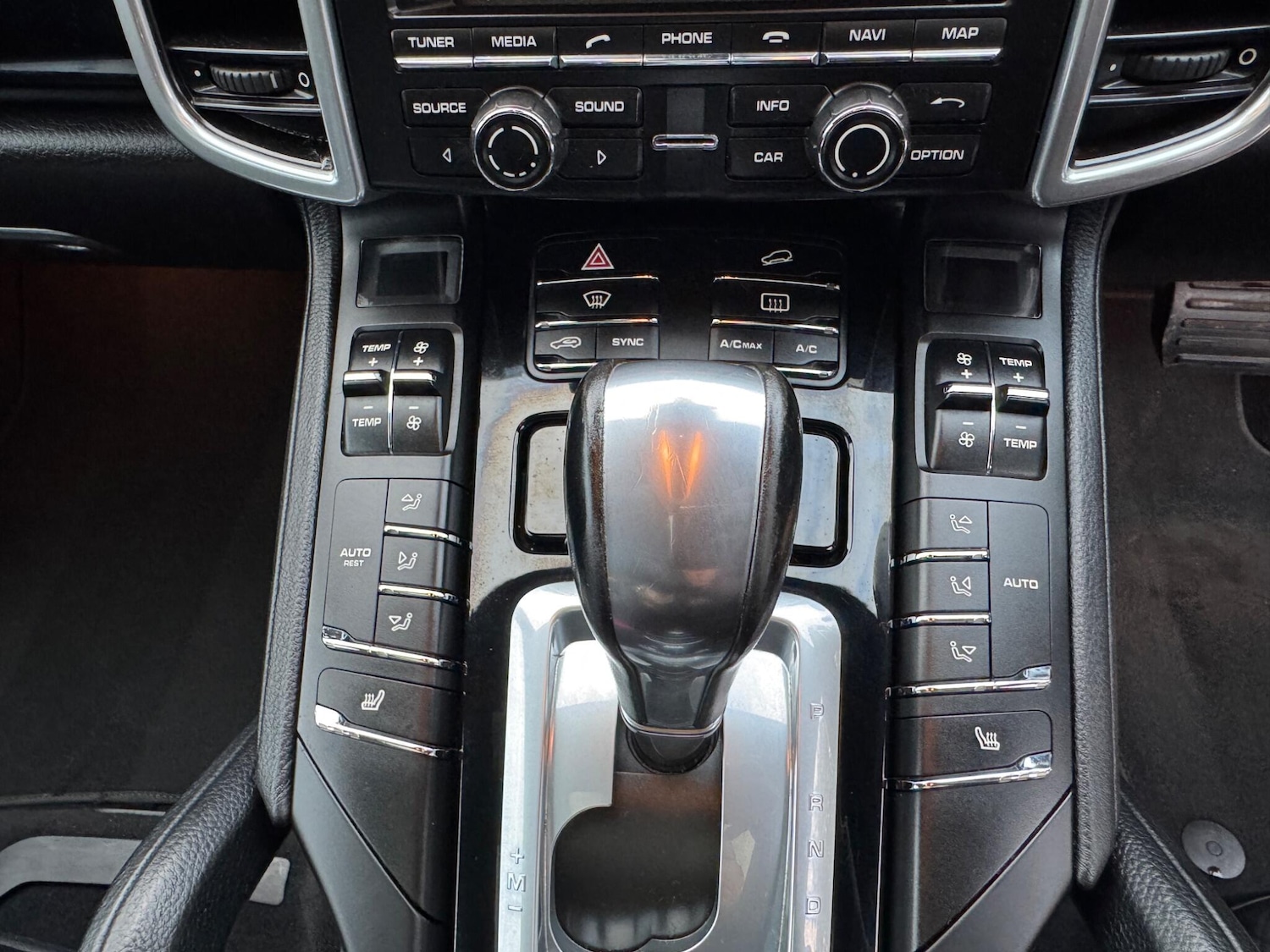 Used Porsche Cayenne 2016 for sale - 76584578: Photo 36