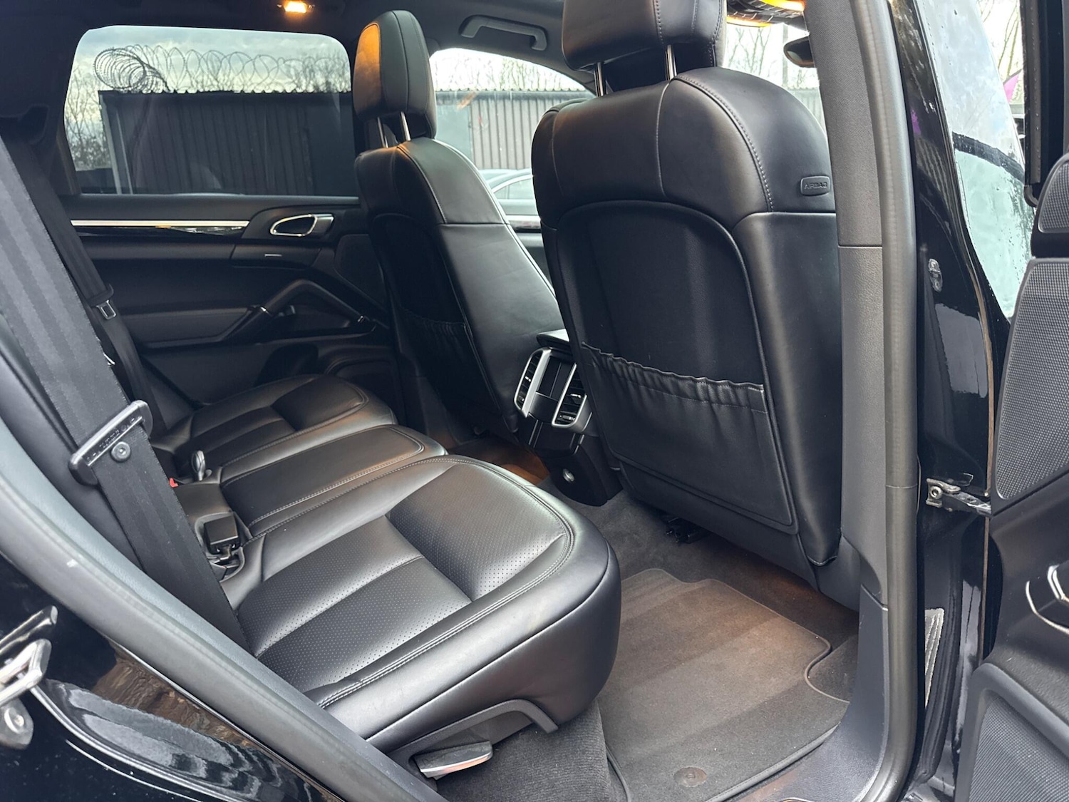 Used Porsche Cayenne 2016 for sale - 76584578: Photo 46