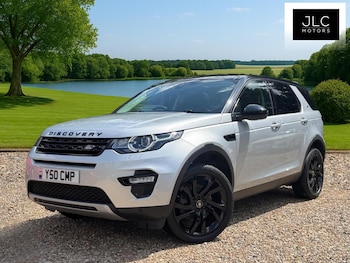 Used Land Rover Discovery Sport 2015 for sale - 76473930: Photo
