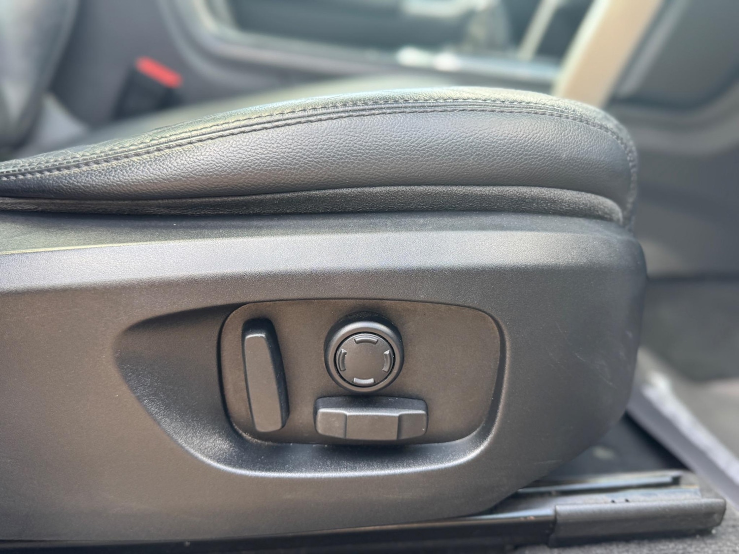 Used Land Rover Discovery Sport for sale - 76473930: Photo 36