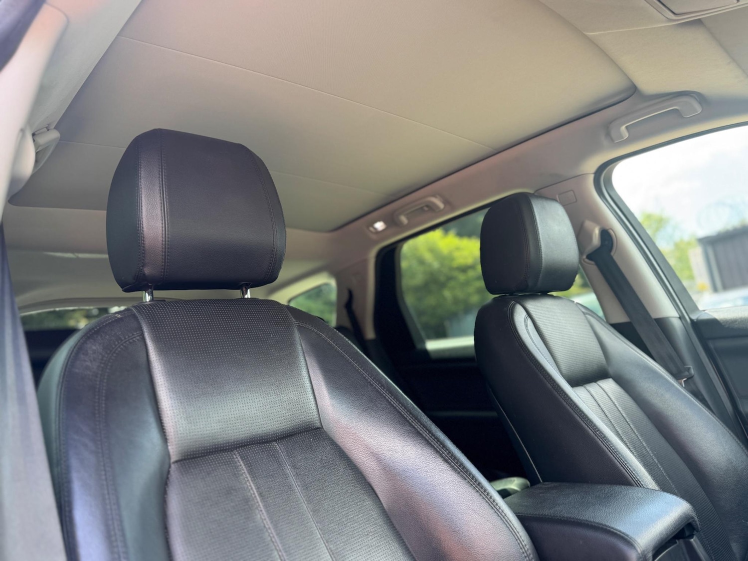 Used Land Rover Discovery Sport for sale - 76473930: Photo 38