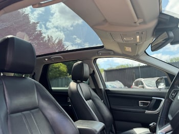 Used Land Rover Discovery Sport 2015 for sale - 76473930: Photo