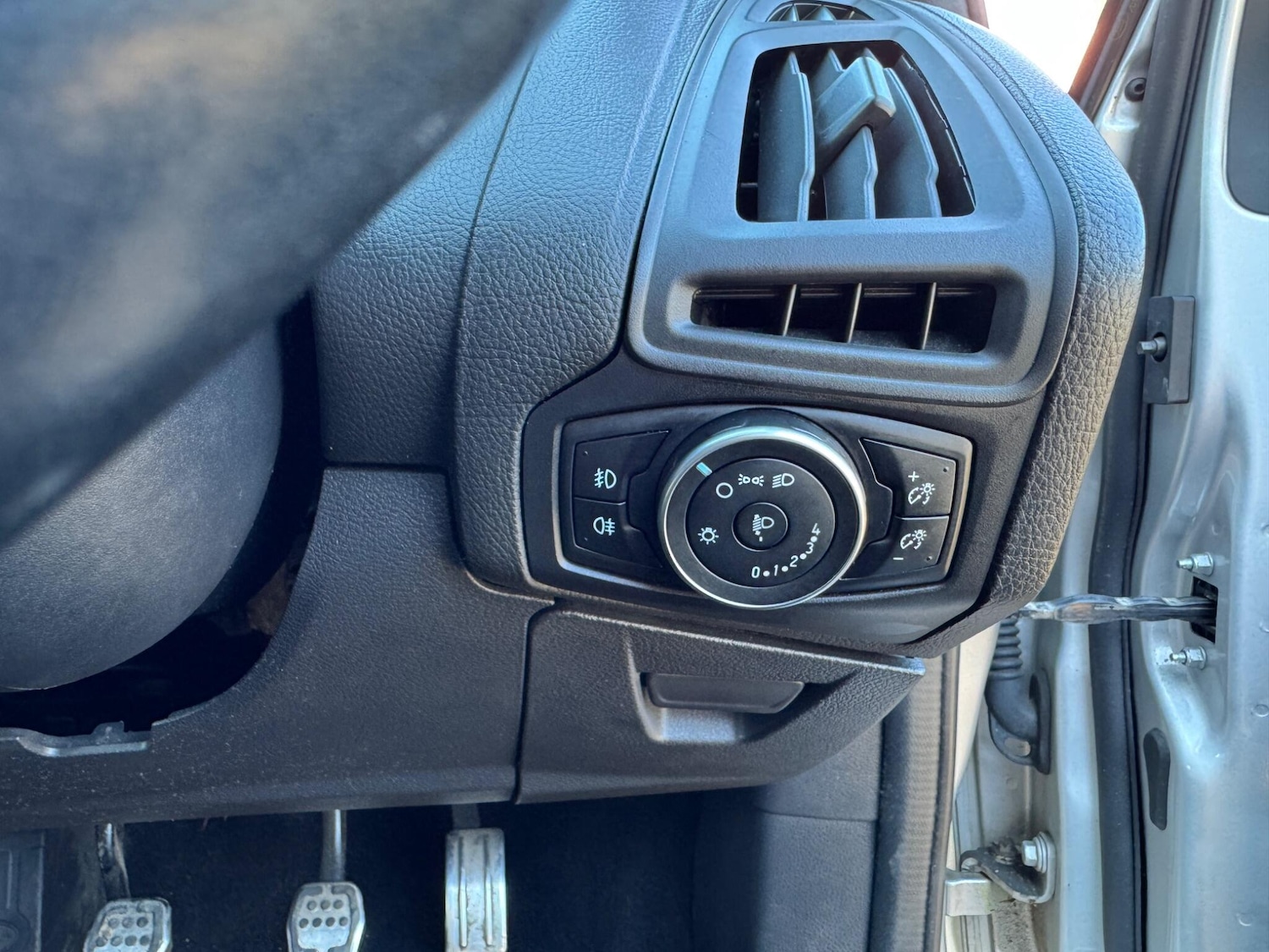 Used Ford Focus 2017 for sale - 77978057: Photo 11