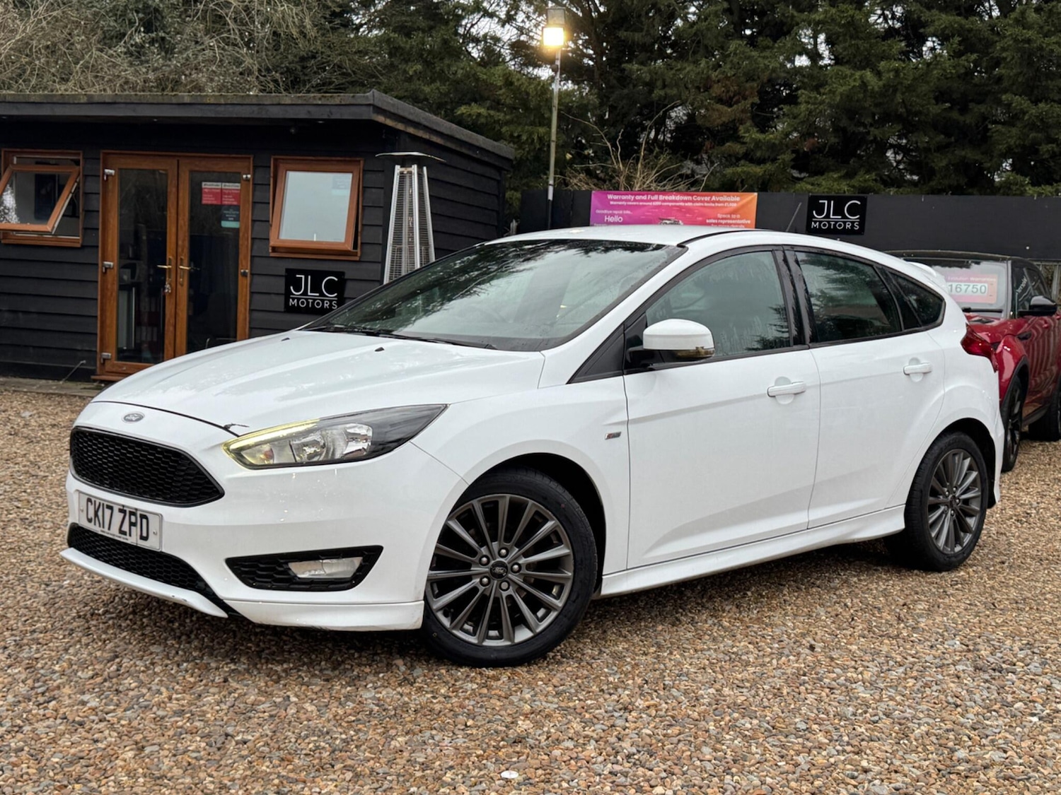 Used Ford Focus 2017 for sale - 77978057: Photo 4