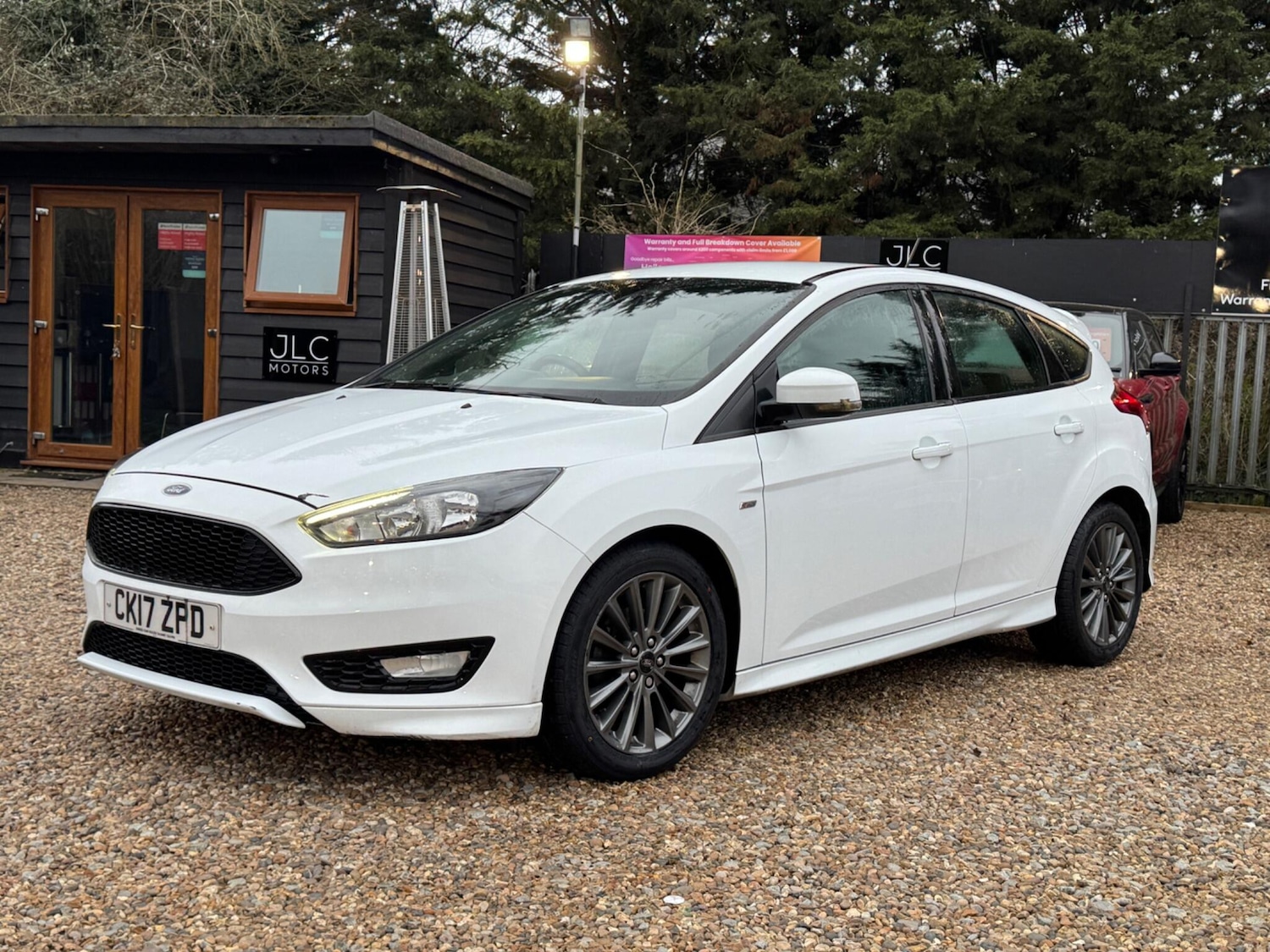 Used Ford Focus 2017 for sale - 77978057: Photo 5