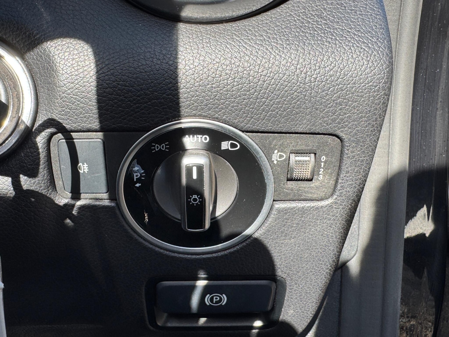 Used Mercedes-Benz SLK 2015 for sale - 78170973: Photo 15