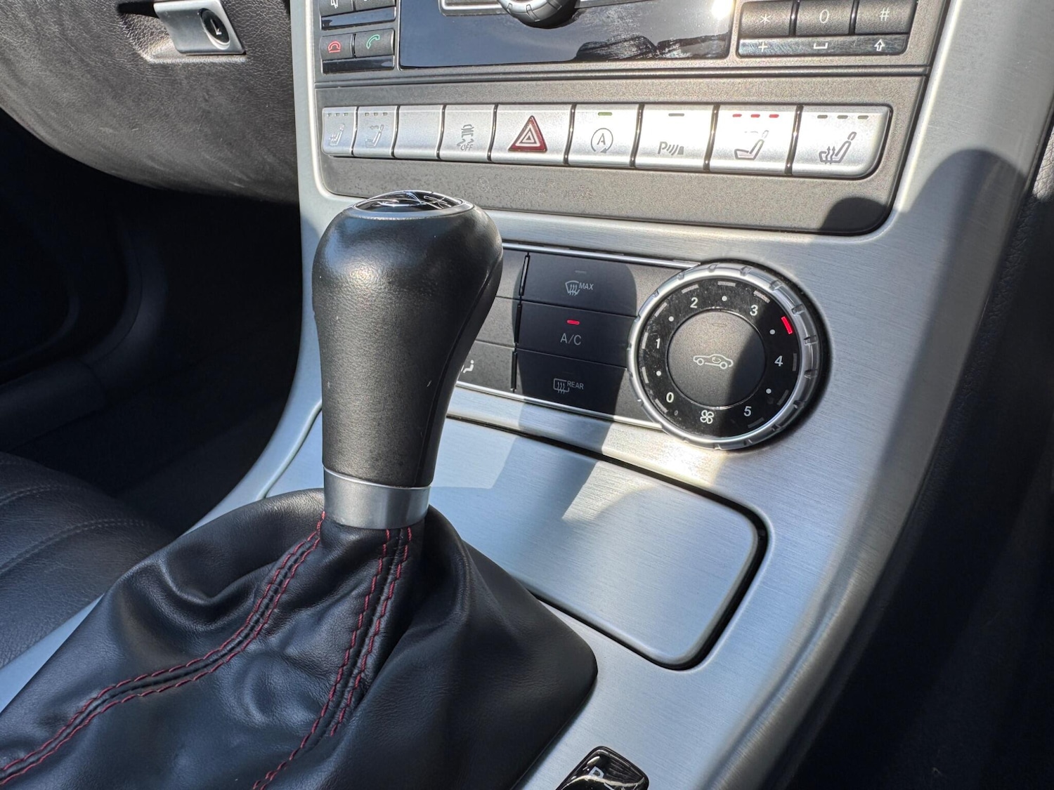 Used Mercedes-Benz SLK 2015 for sale - 78170973: Photo 19