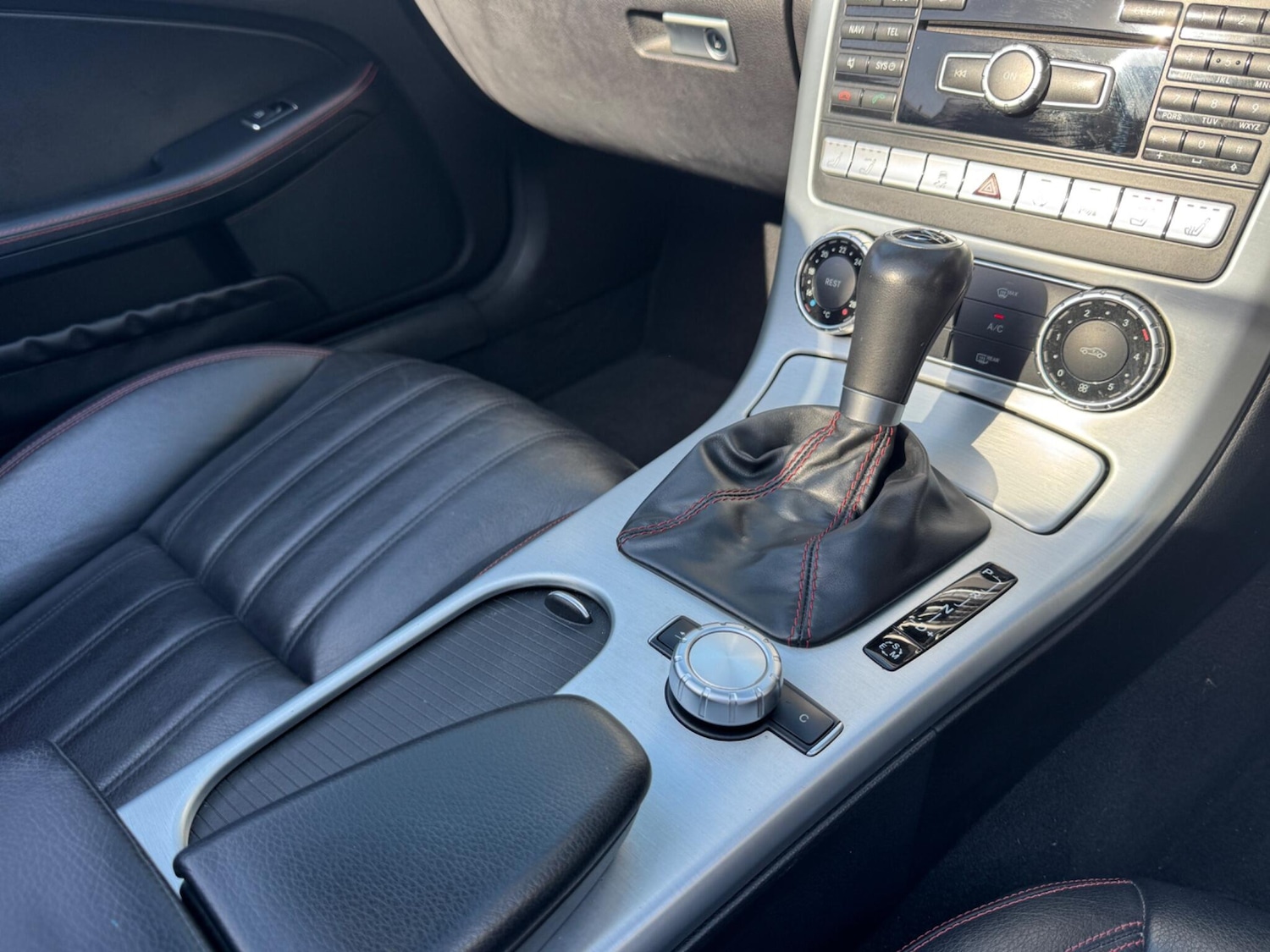 Used Mercedes-Benz SLK 2015 for sale - 78170973: Photo 20