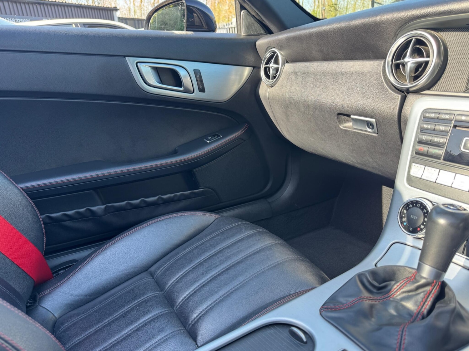 Used Mercedes-Benz SLK 2015 for sale - 78170973: Photo 21