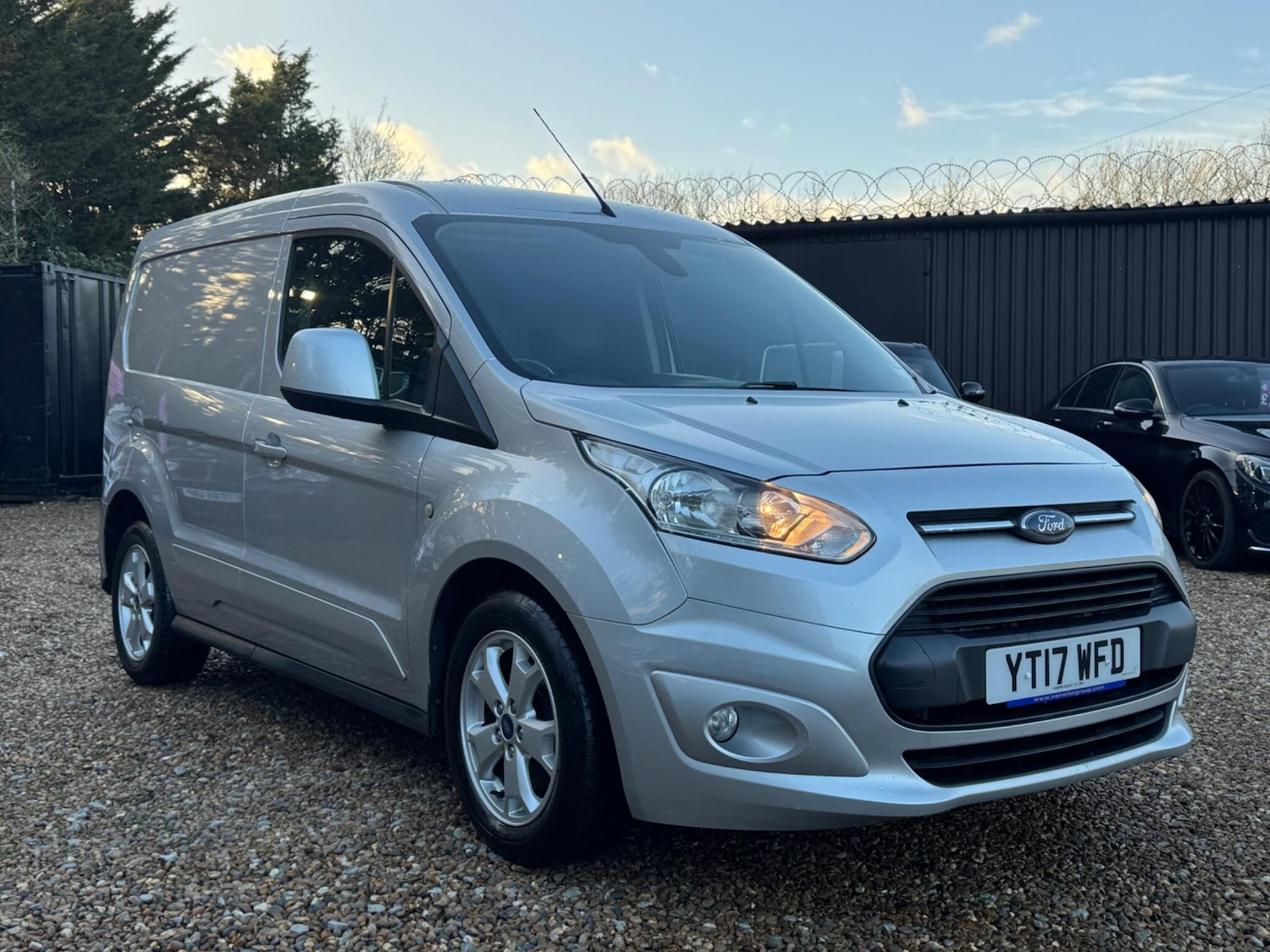 Used Ford Transit Connect 2017 for sale - 76742981: Photo 10