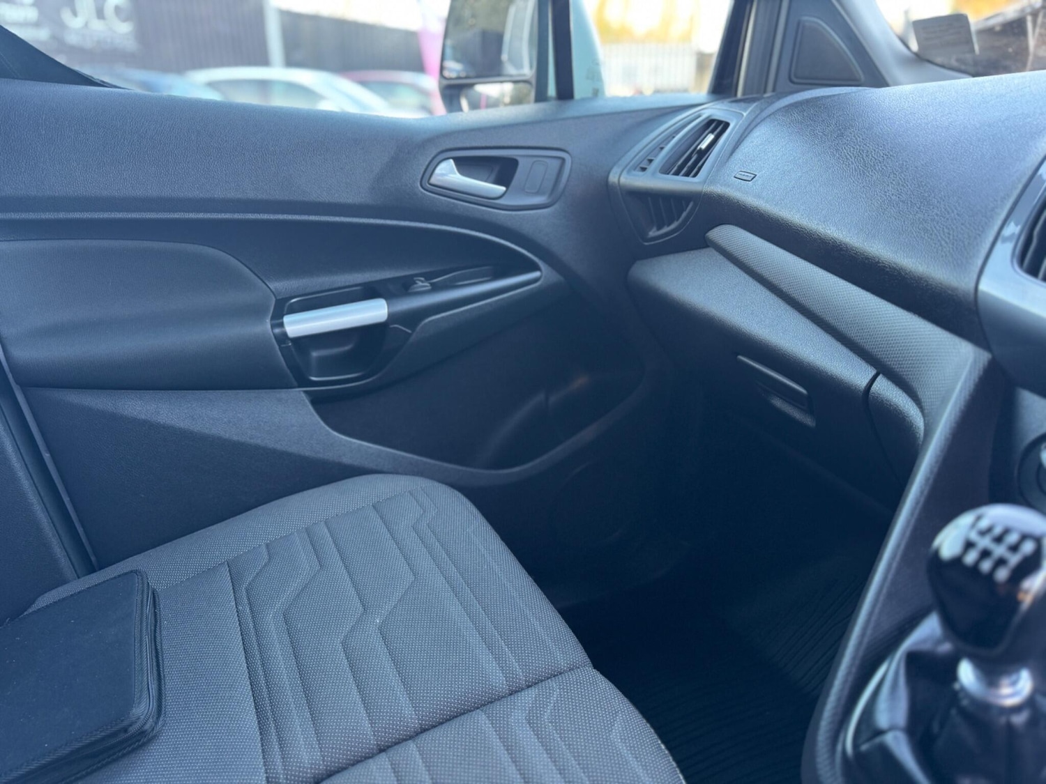 Used Ford Transit Connect 2017 for sale - 76742981: Photo 39