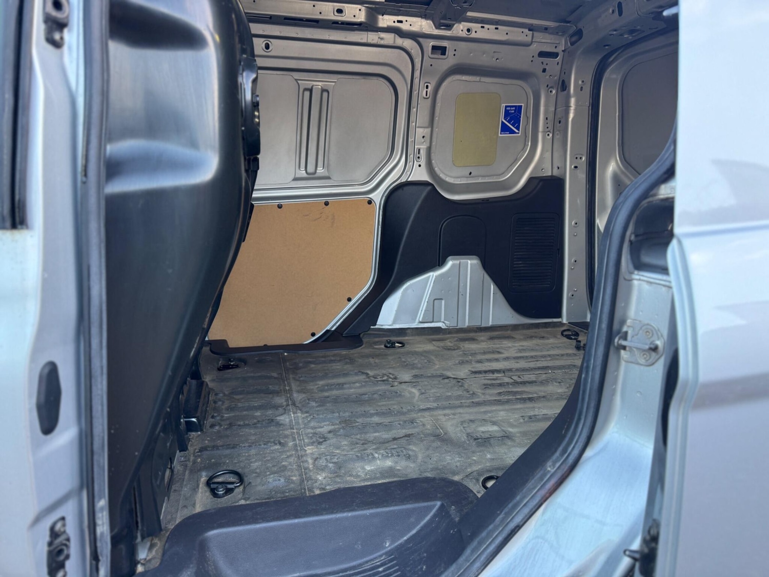 Used Ford Transit Connect 2017 for sale - 76742981: Photo 44