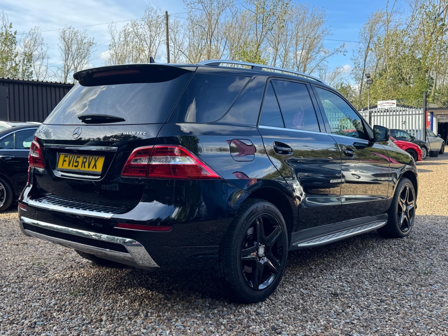 Used Mercedes-Benz M Class 2015 for sale - 76473700: Photo 2