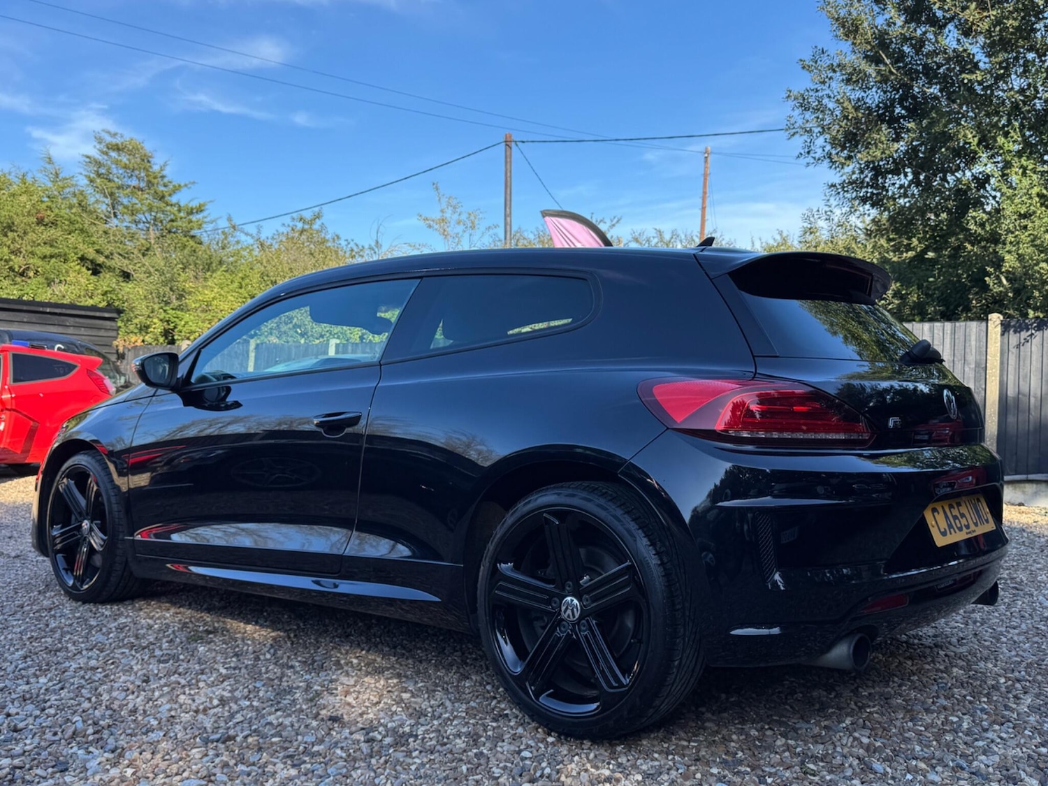 Used Volkswagen Scirocco 2016 for sale - 76472849: Photo 2