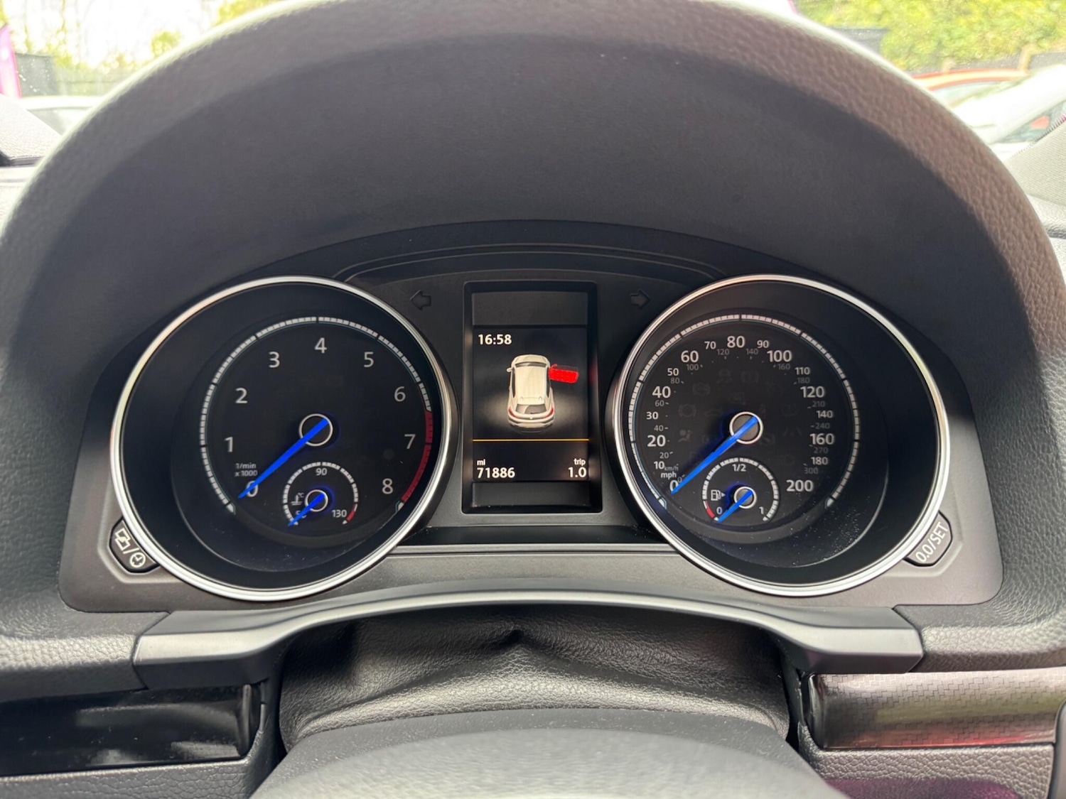 Used Volkswagen Scirocco 2016 for sale - 76472849: Photo 39