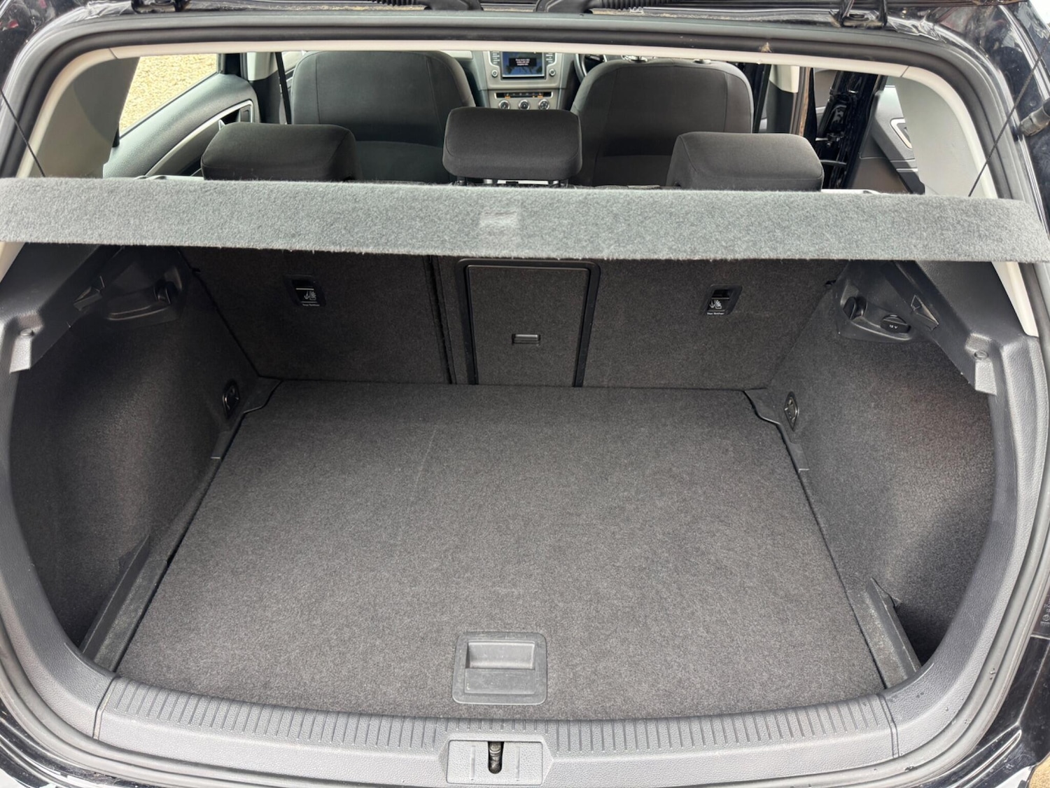 Used Volkswagen Golf for sale - 78128007: Photo 32