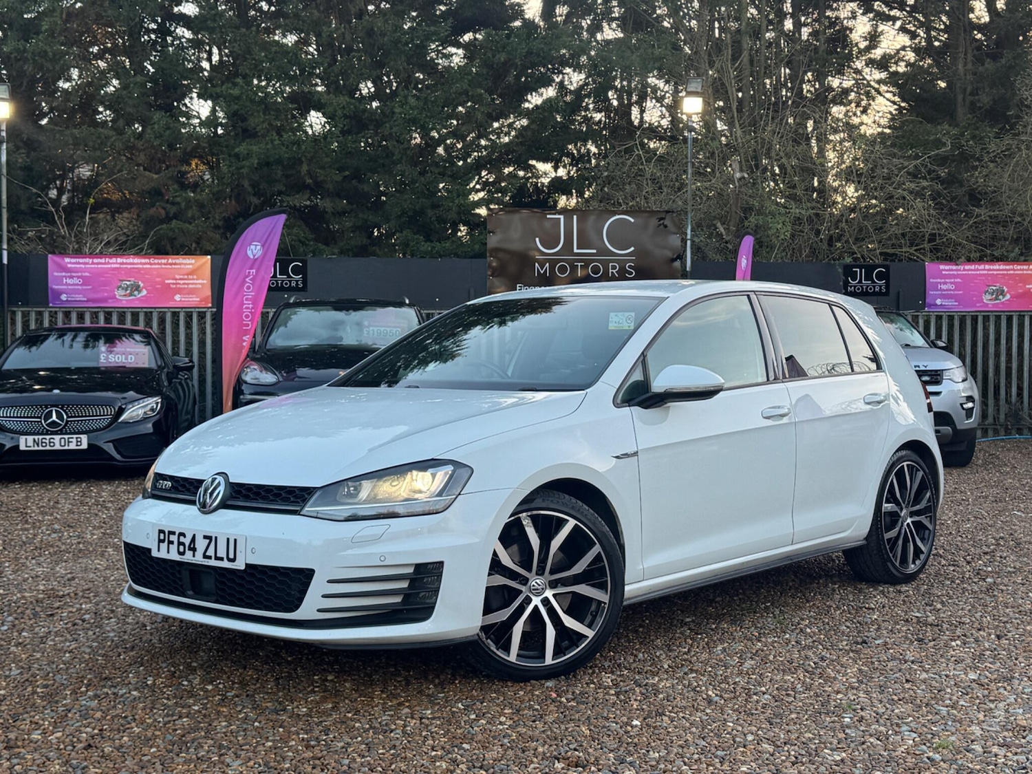 Used Volkswagen Golf 2015 for sale - 76742759: Photo 4