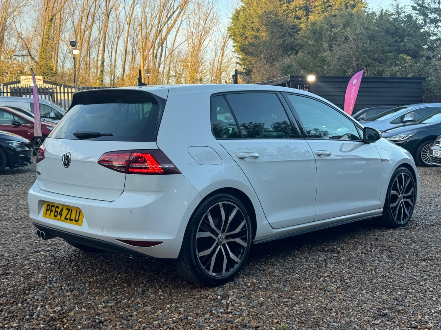 Used Volkswagen Golf 2015 for sale - 76742759: Photo 9