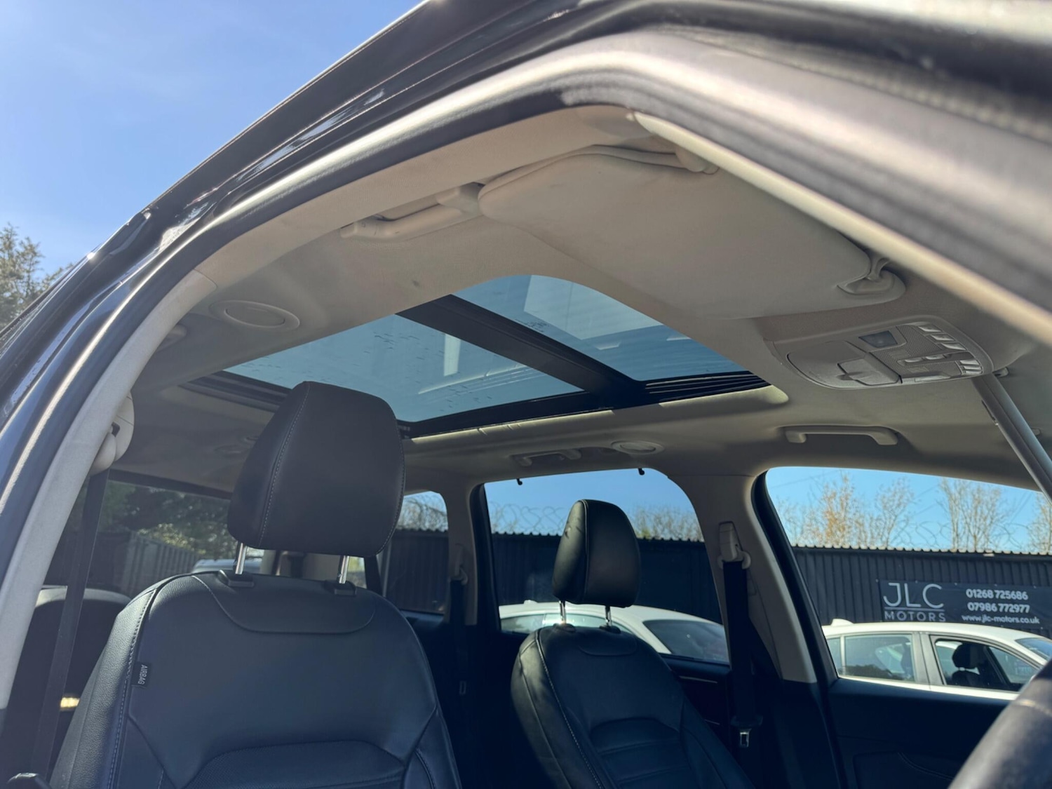 Used Ford Galaxy 2017 for sale - 78170879: Photo 2