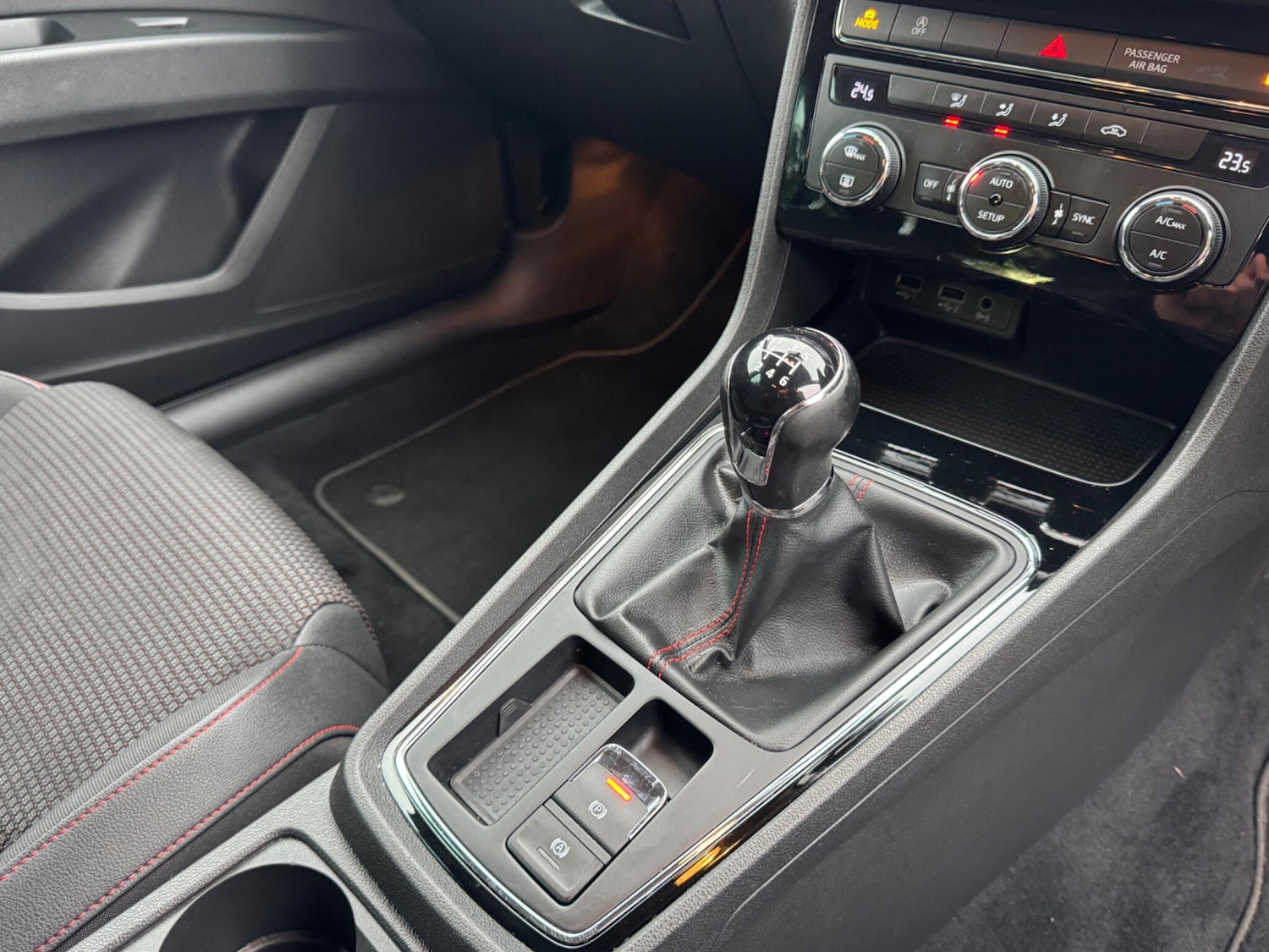 Used SEAT Leon 2018 for sale - 77755194: Photo 24