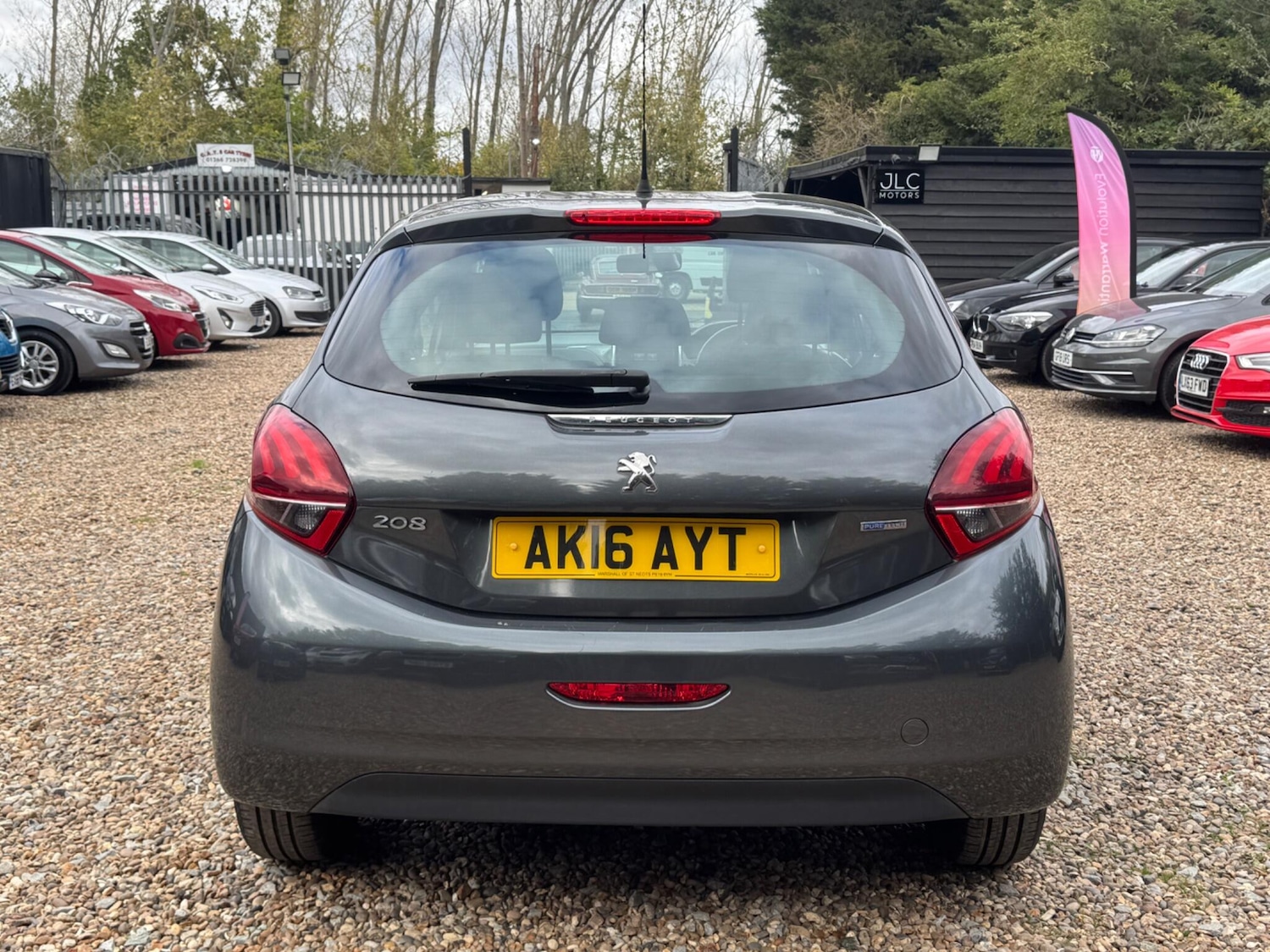 Used Peugeot 208 2016 for sale - 76473004: Photo 10