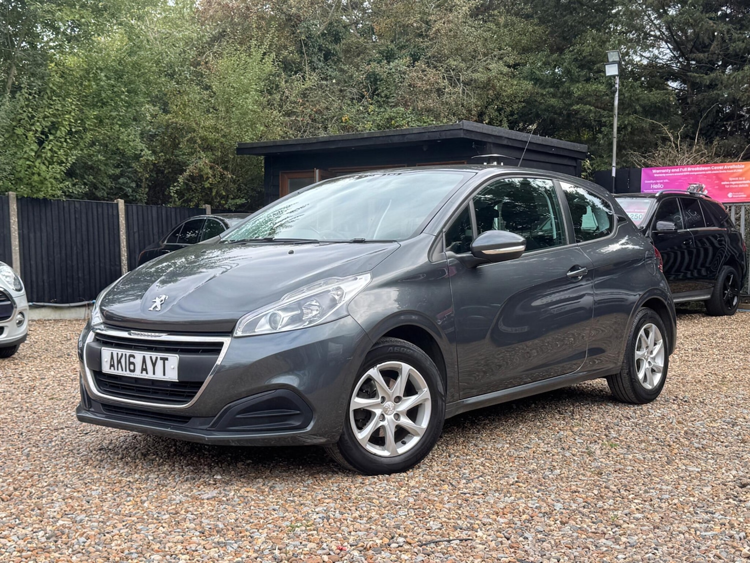 Used Peugeot 208 2016 for sale - 76473004: Photo 5