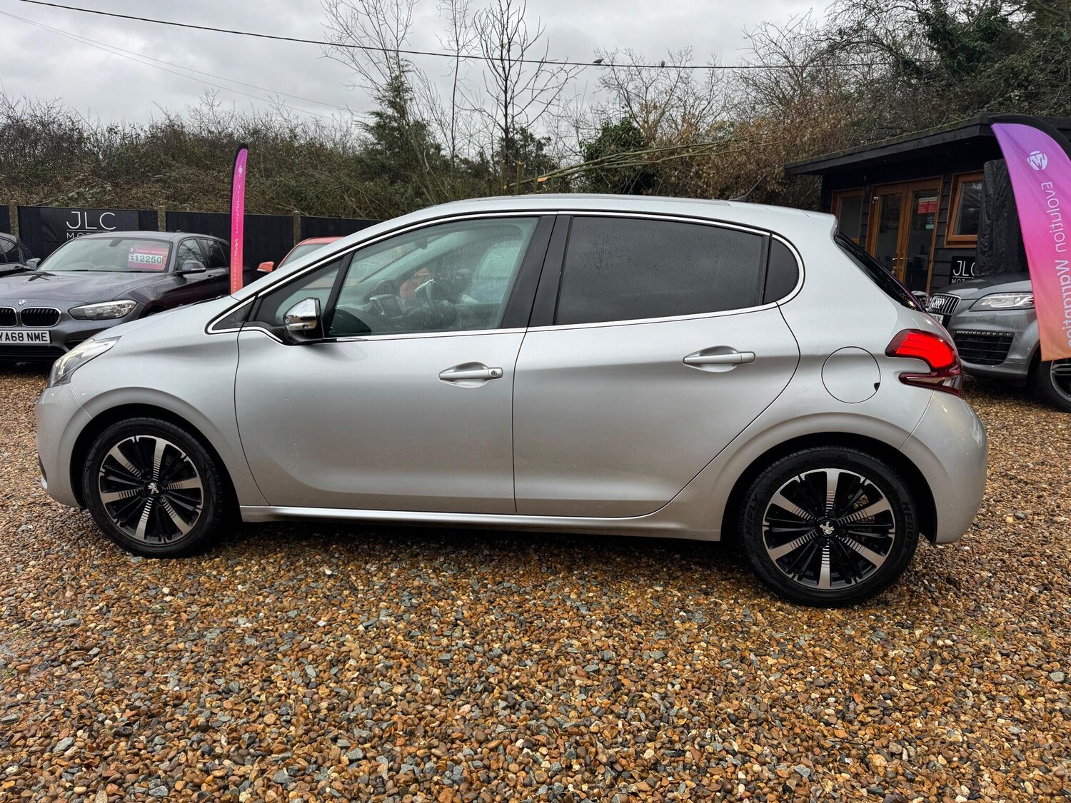 Used Peugeot 208 2018 for sale - 77755204: Photo 10