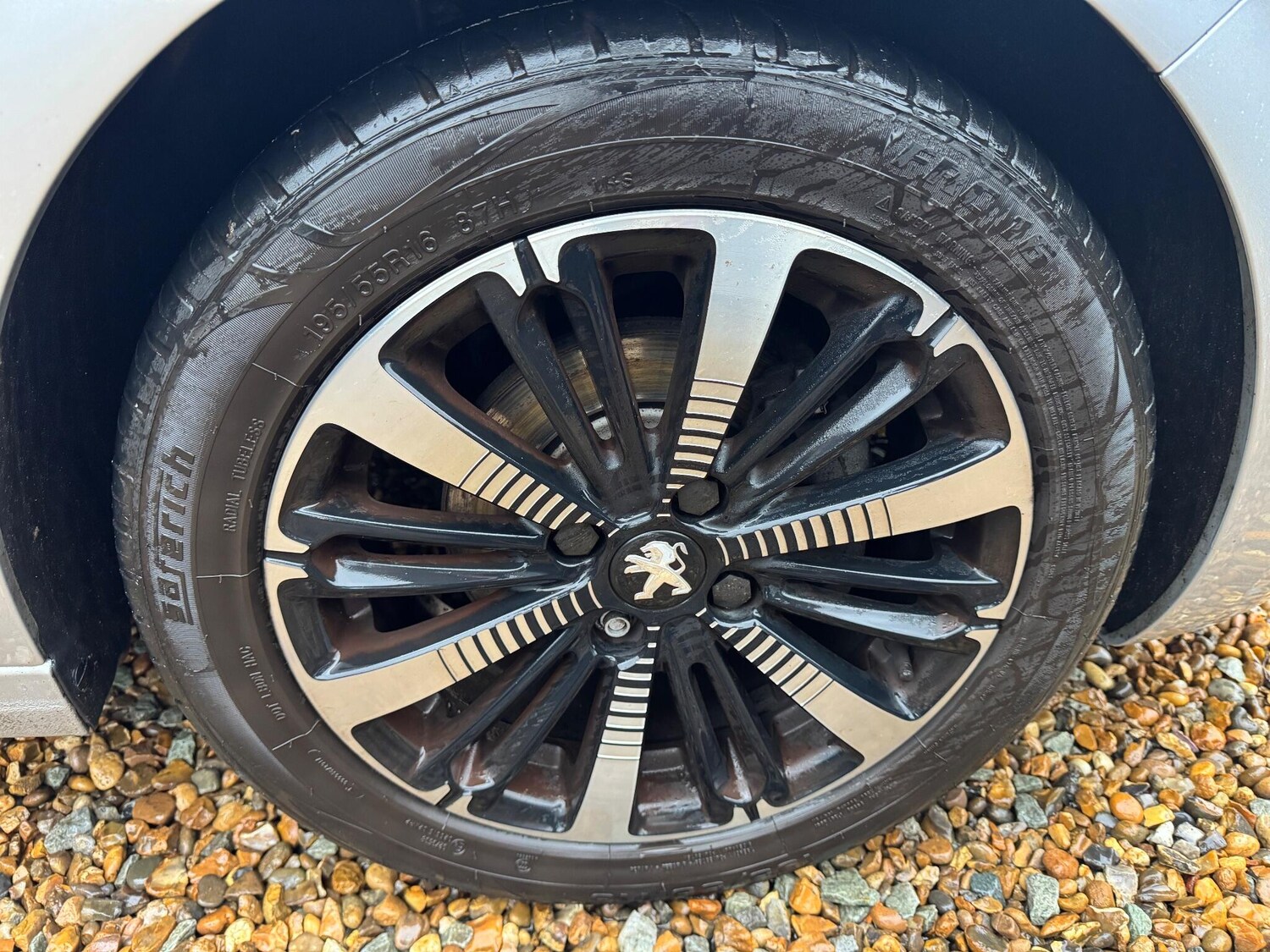 Used Peugeot 208 2018 for sale - 77755204: Photo 30