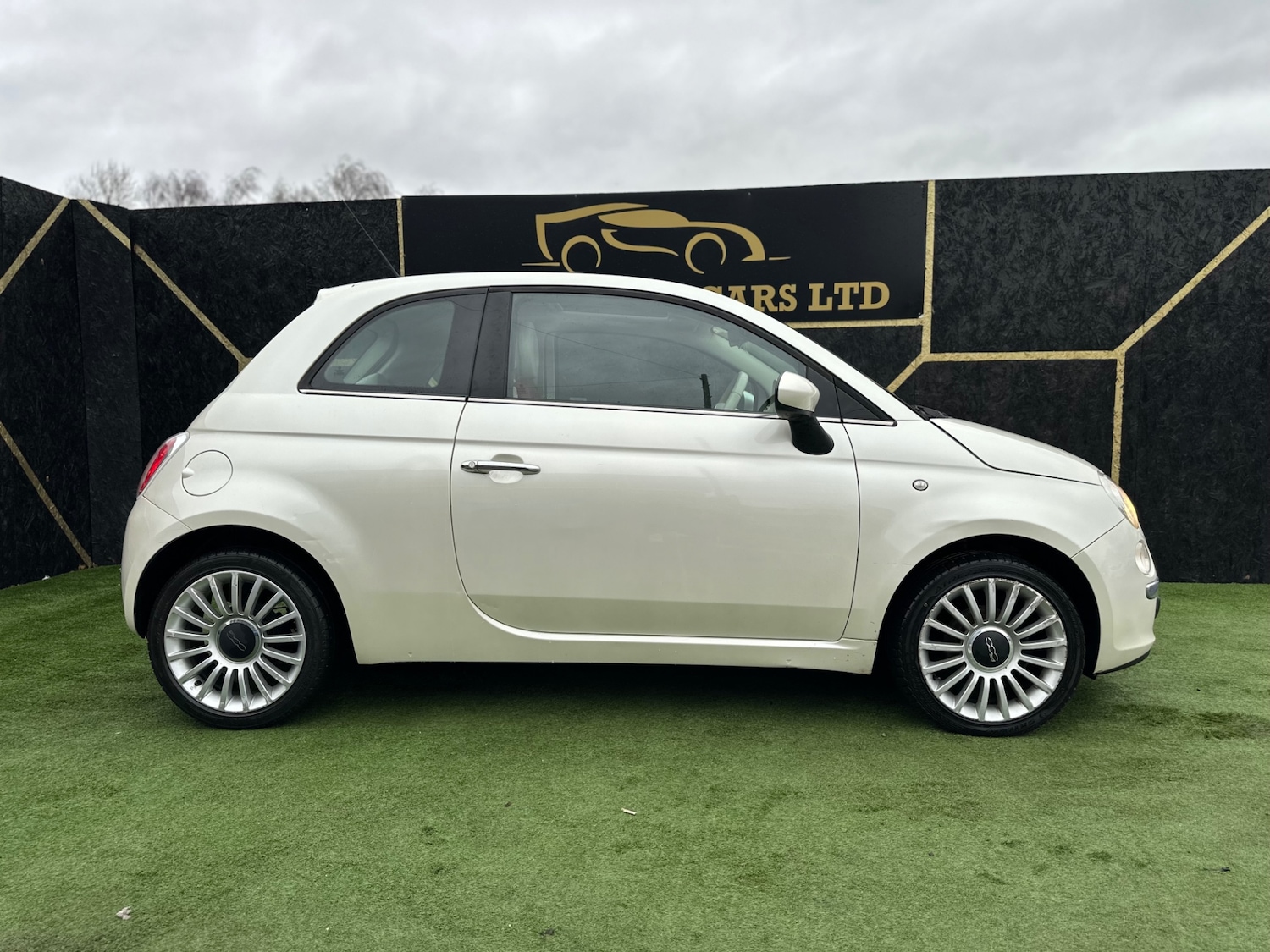 Used Fiat 500 2009 for sale - 76970017: Photo 2