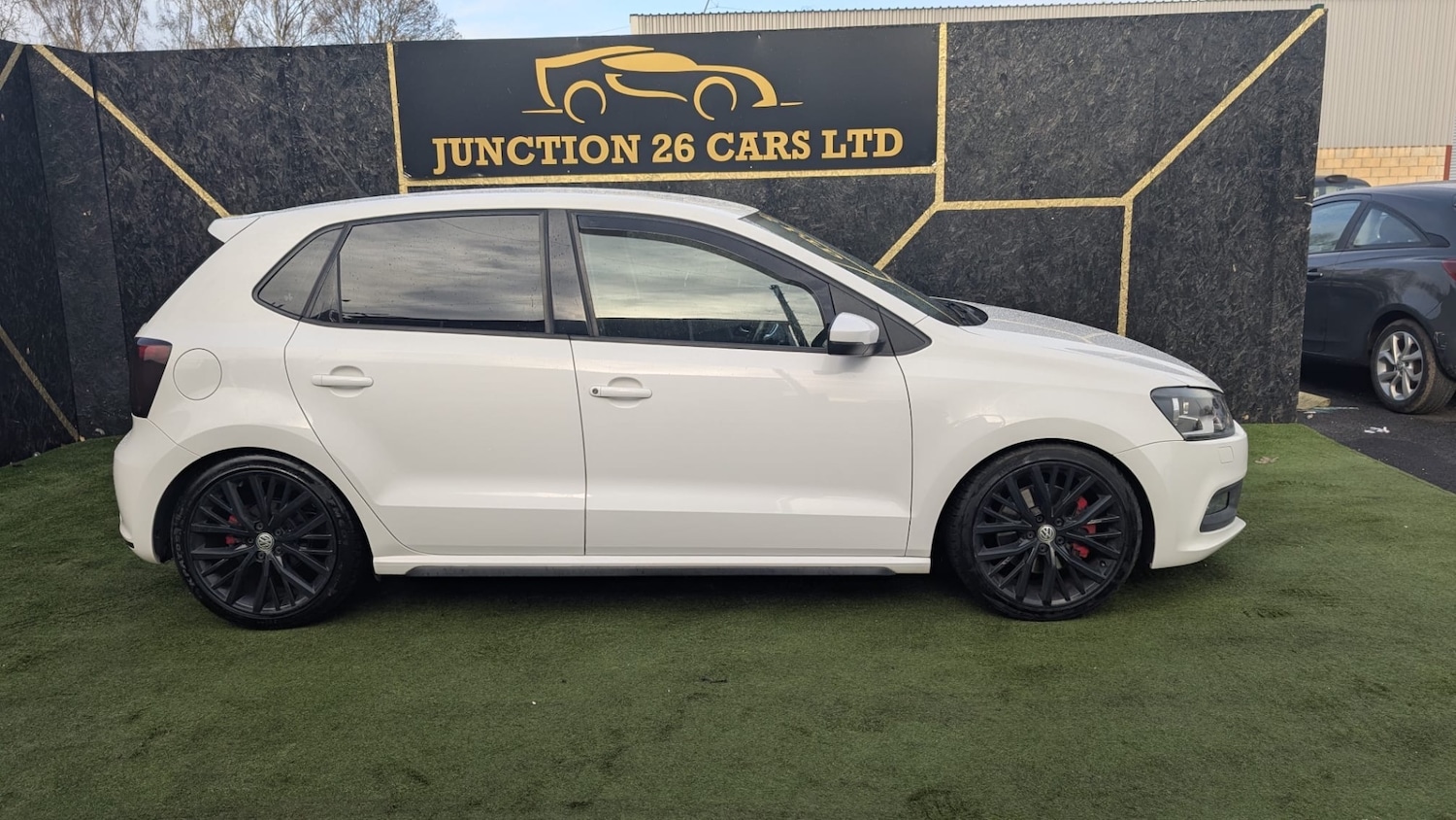 Used Volkswagen Polo 2012 for sale - 76613543: Photo 4