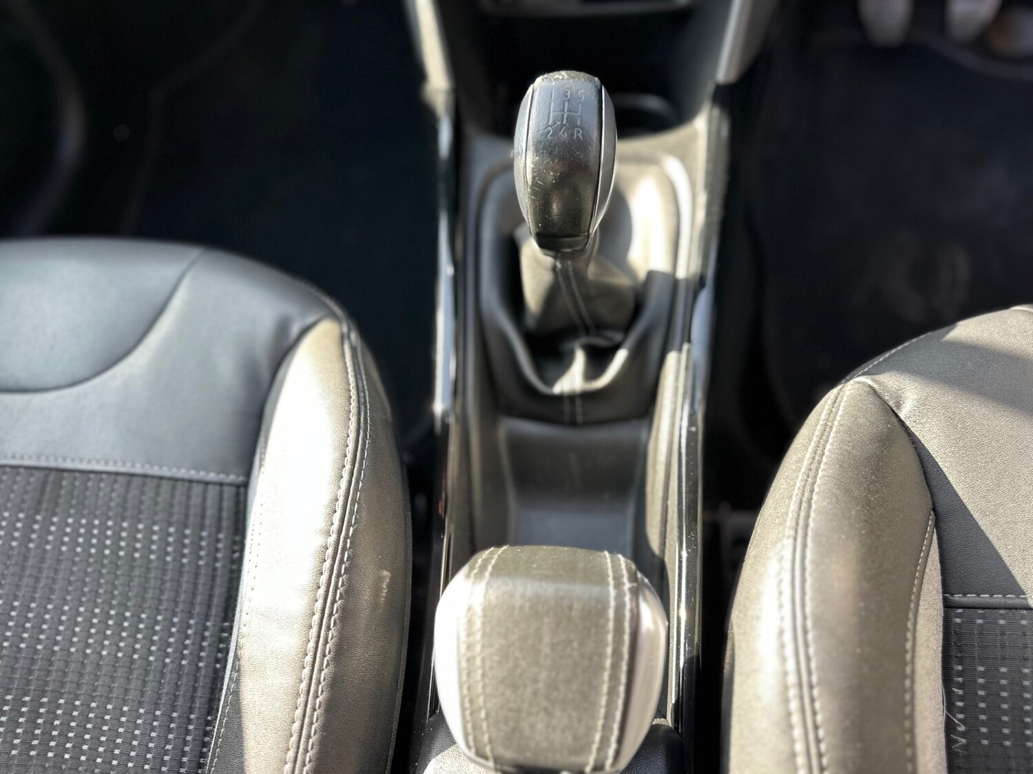 Used Peugeot 2008 2015 for sale - 77760295: Photo 14