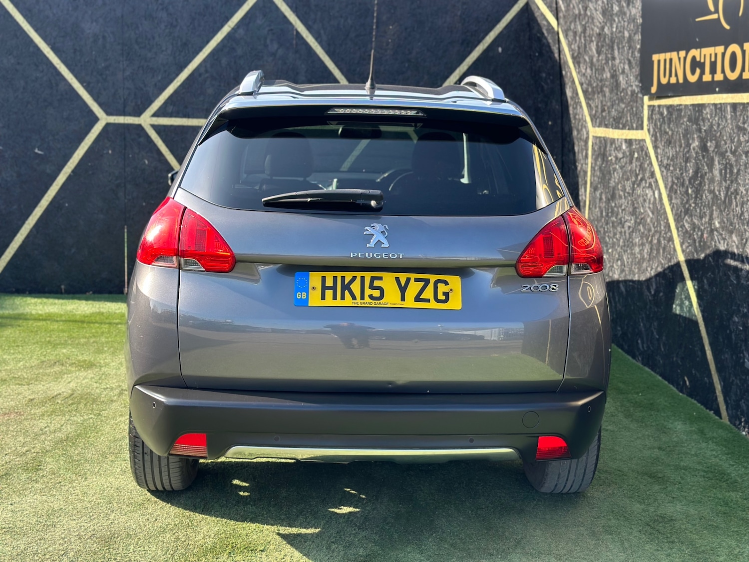 Used Peugeot 2008 2015 for sale - 77760295: Photo 5